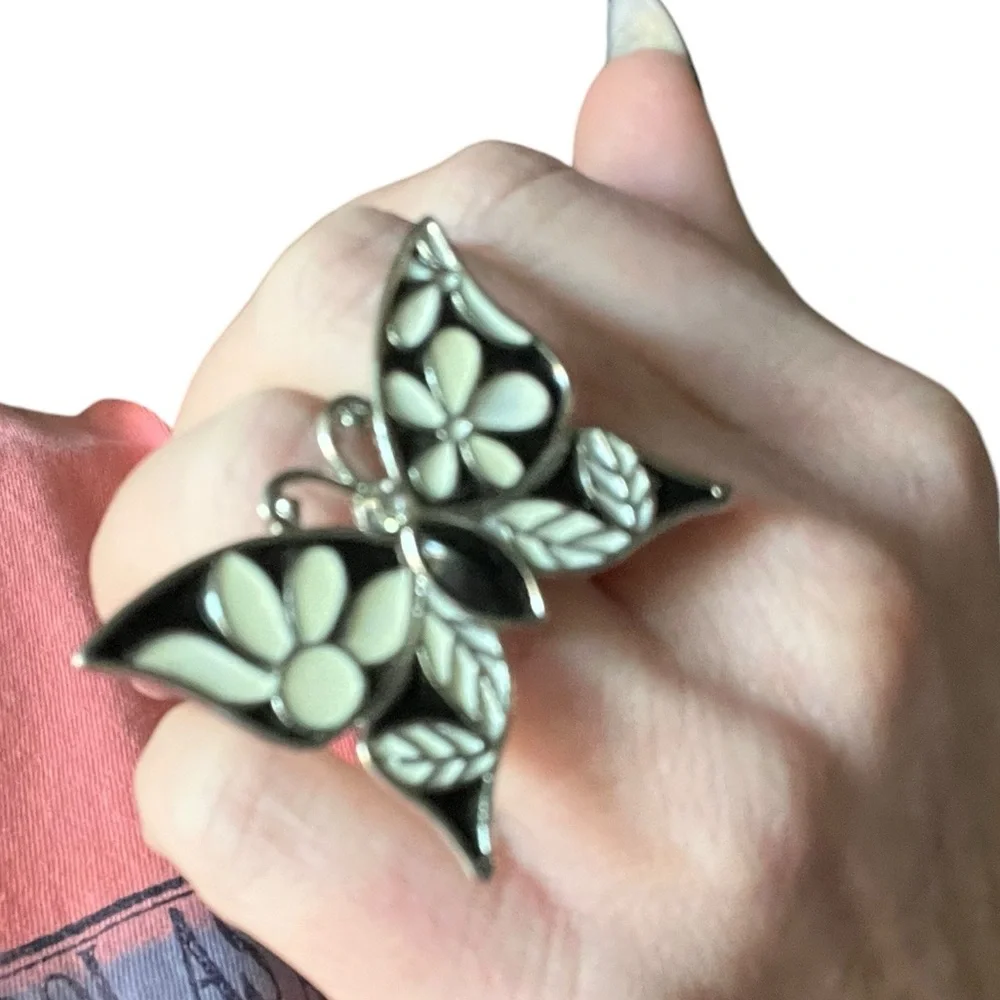 New Tutti Frutti Rhodium Black/White Butterfly Cocktail Ring Size 7